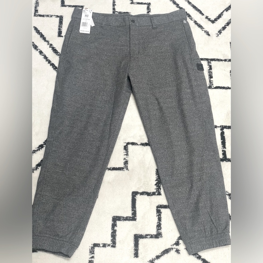 NEW Adidas men’s go-to golf pants